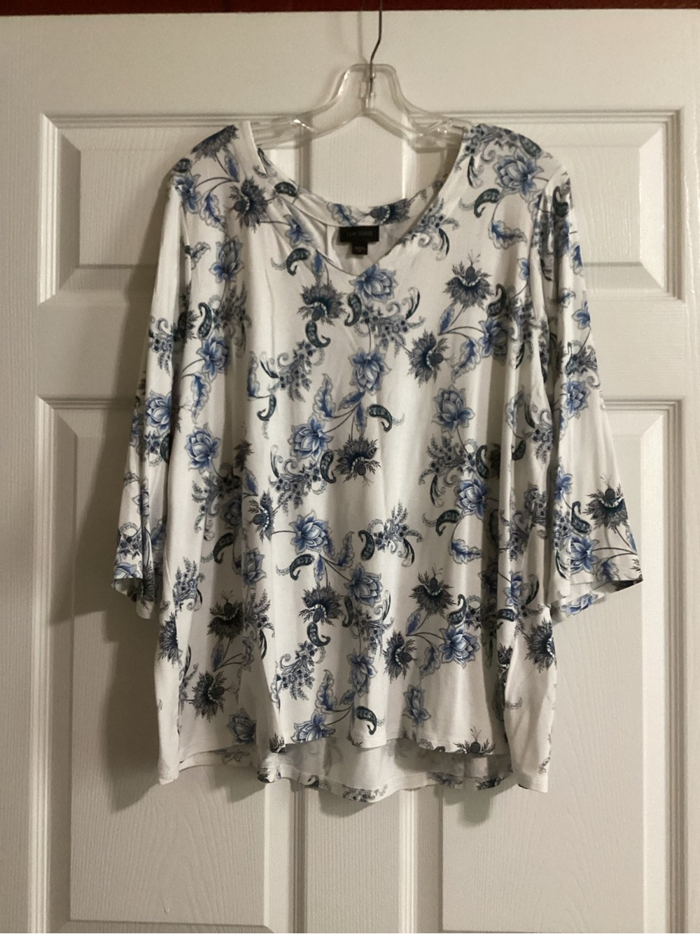 J. Jill White V-Neck Tunic with Blue Floral Print